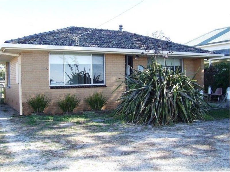 9 Phillip Island Road, San Remo VIC 3925