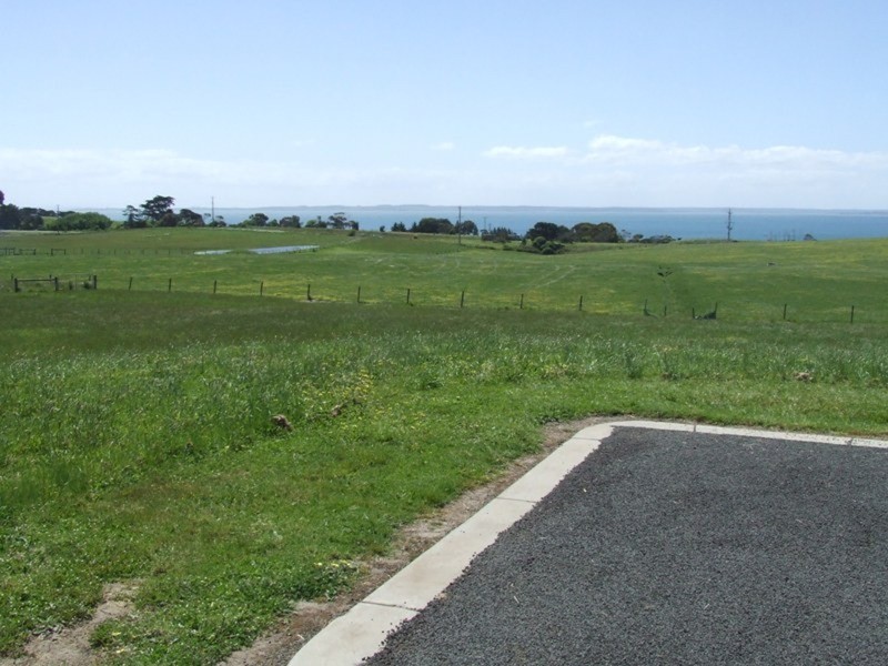 6C/25-27 Small Court, San Remo VIC 3925