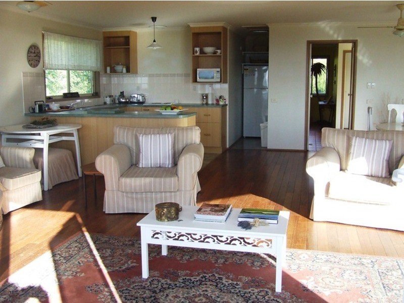 6 Bonwick Avenue, San Remo VIC 3925