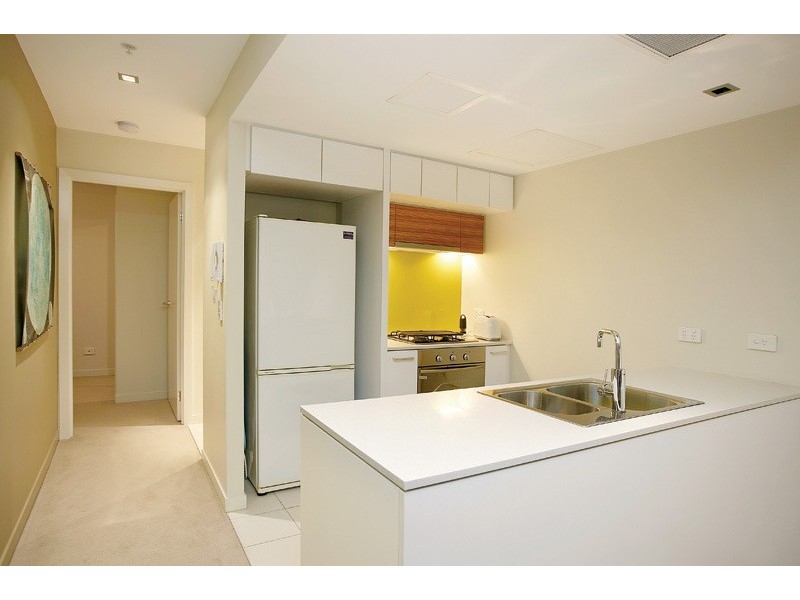 100 Harbour Esplanade, Docklands VIC 3008