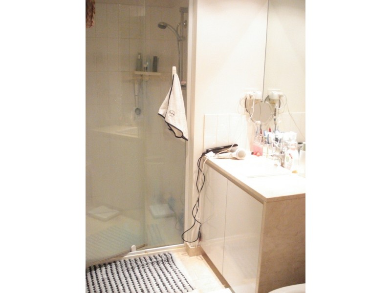 8 Downie Street, Melbourne VIC 3000