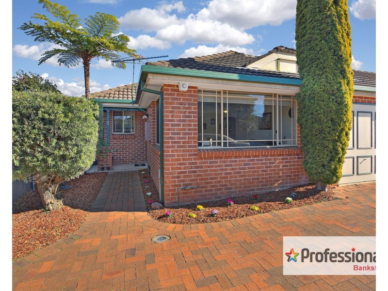 2/32A William Street, Condell Park NSW 2200