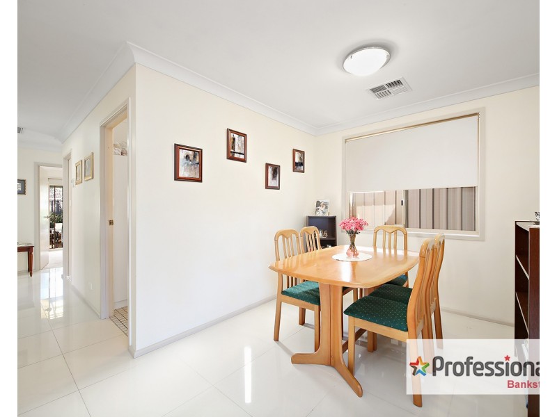 2/32A William Street, Condell Park NSW 2200