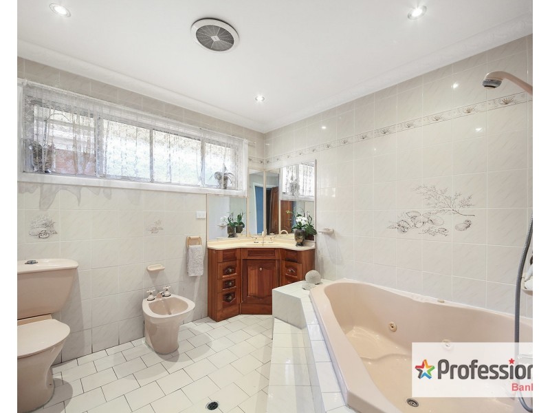 23 Wendy Avenue, Georges Hall NSW 2198