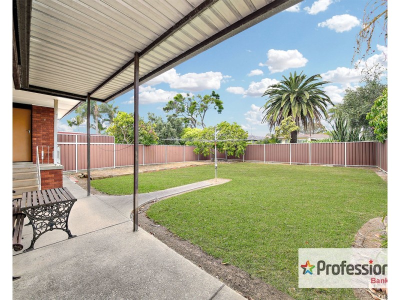 10 Handle Street, Bass Hill NSW 2197