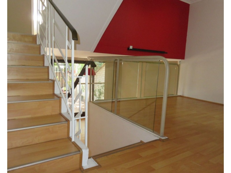 2/323  Stacey Street, Bankstown NSW 2200