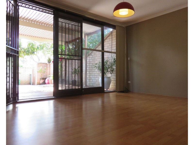 2/323  Stacey Street, Bankstown NSW 2200