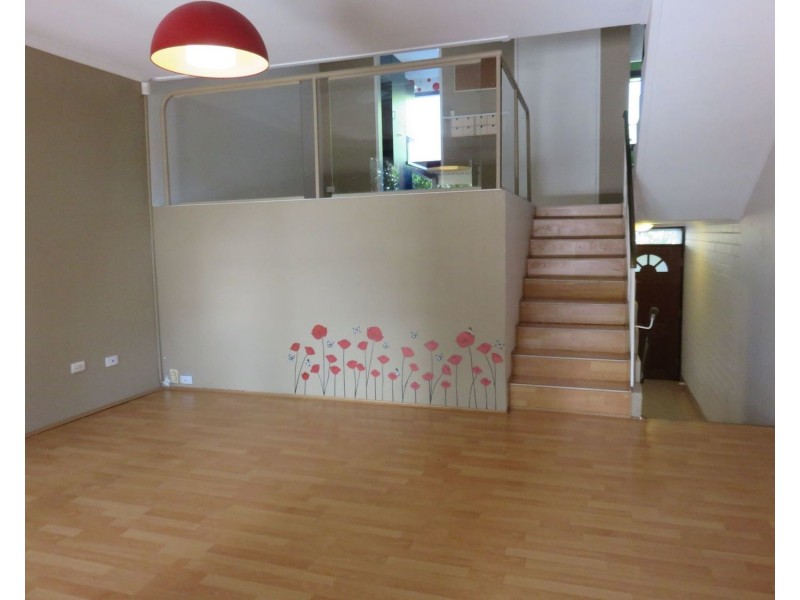 2/323  Stacey Street, Bankstown NSW 2200