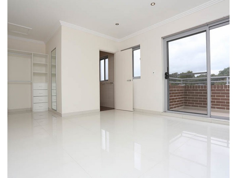 9B Lily Avenue, Riverwood NSW 2210