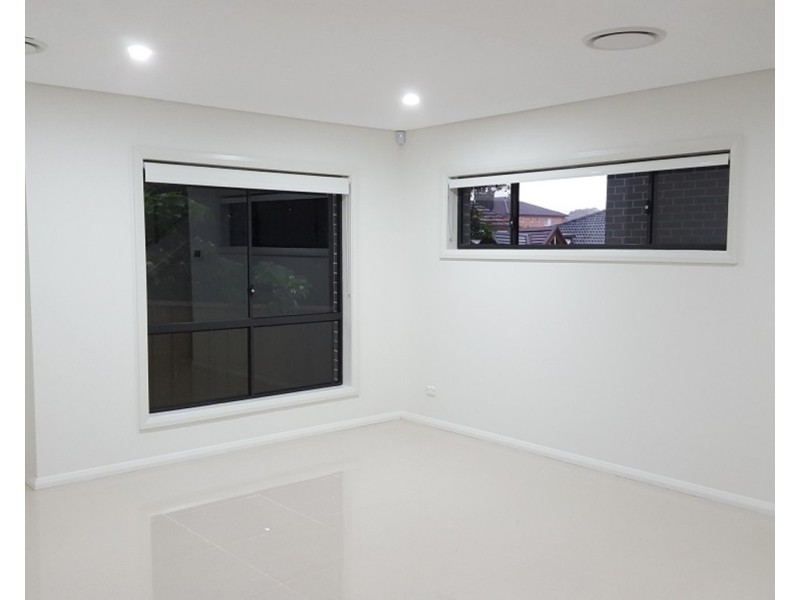 29 Sevenoakes Crescent, Bass Hill NSW 2197