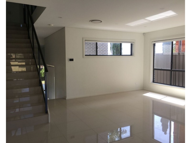 29a Sevenoakes Crescent, Bass Hill NSW 2197