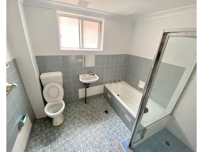 6/12 Broadway, Punchbowl NSW 2196