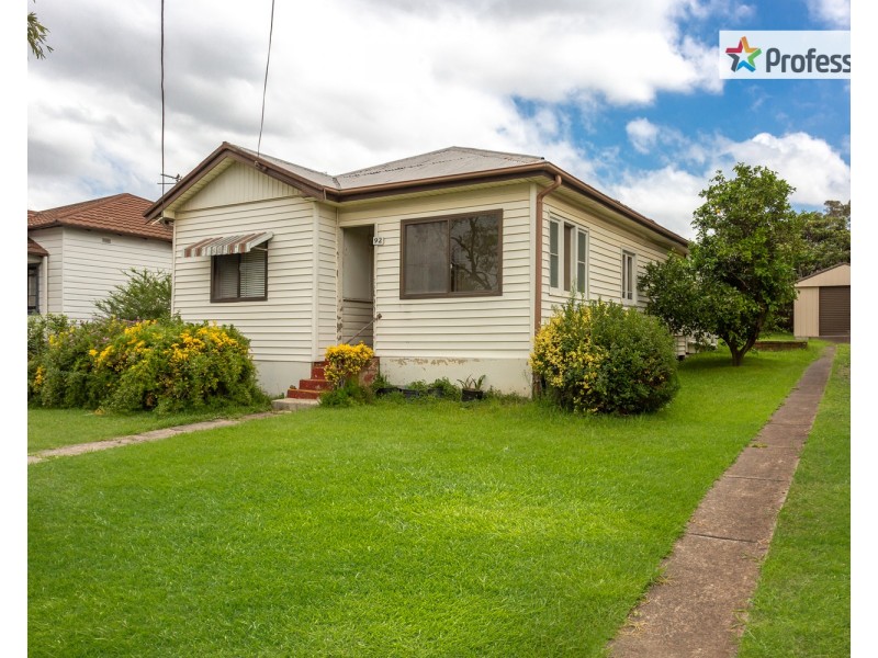 92 Noble Avenue, Greenacre NSW 2190