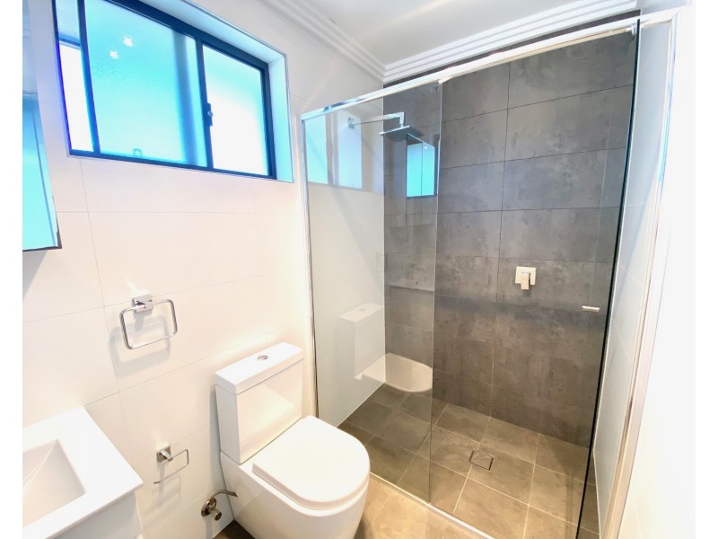 29 Sevenoaks Crescent, Bass Hill NSW 2197