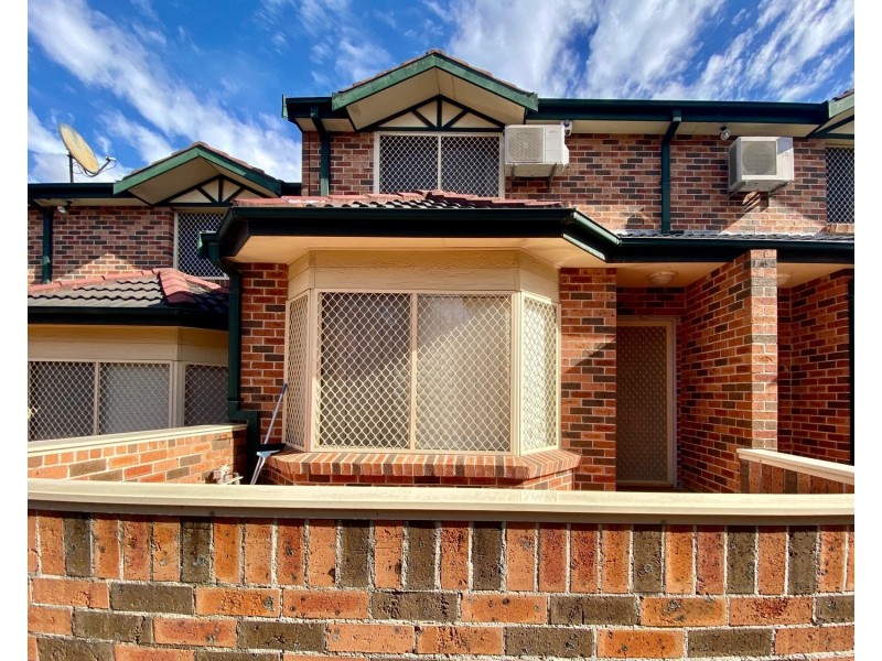 2/2-4 Myrtle Road, Bankstown NSW 2200