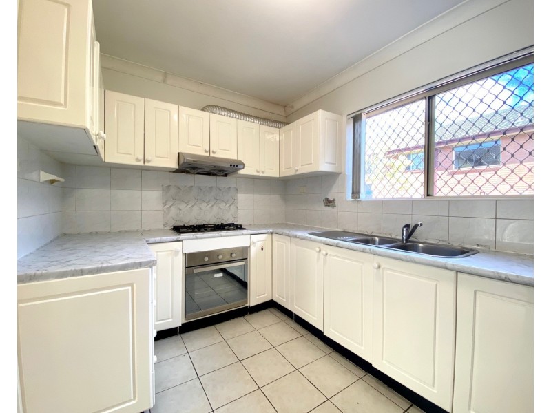 2/2-4 Myrtle Road, Bankstown NSW 2200