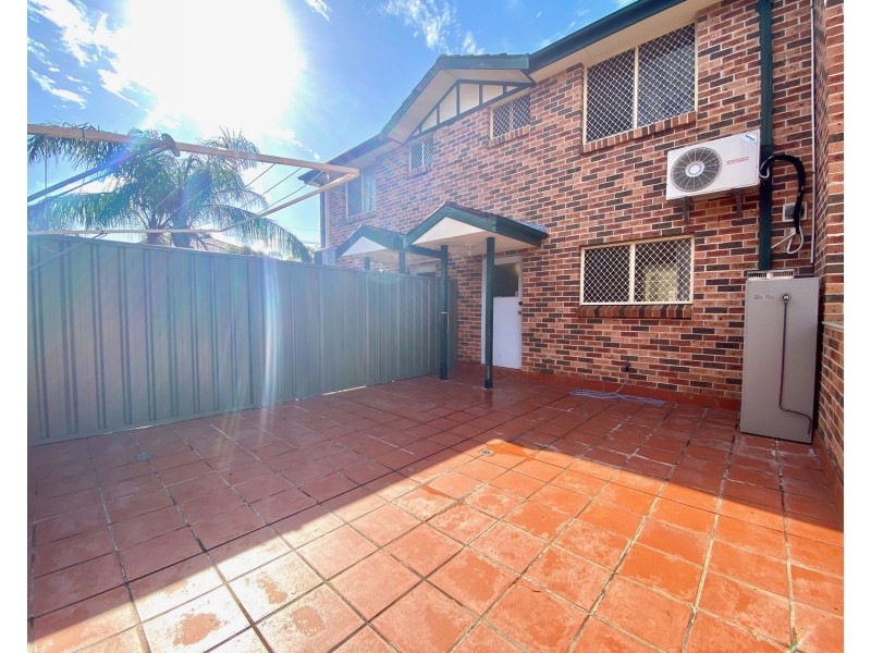 2/2-4 Myrtle Road, Bankstown NSW 2200
