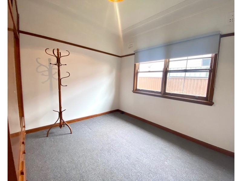 142 Amy Street, Regents Park NSW 2143