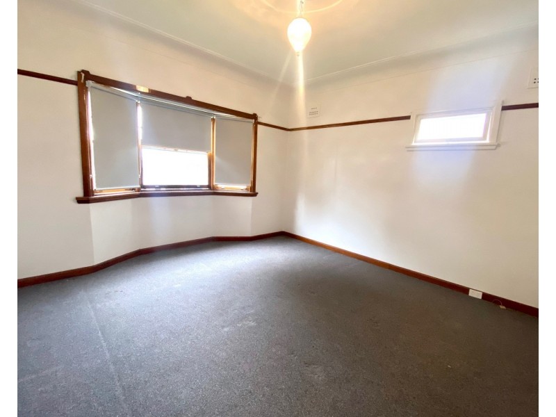 142 Amy Street, Regents Park NSW 2143