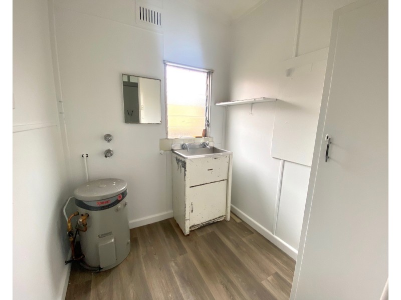 142 Amy Street, Regents Park NSW 2143