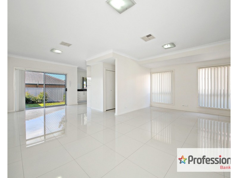 2/50 Taylor Street, Condell Park NSW 2200