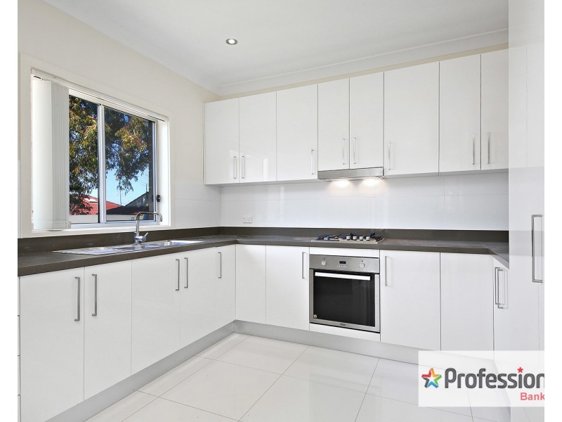 2/50 Taylor Street, Condell Park NSW 2200