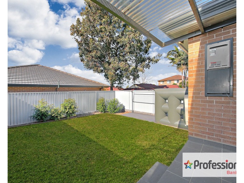 2/50 Taylor Street, Condell Park NSW 2200