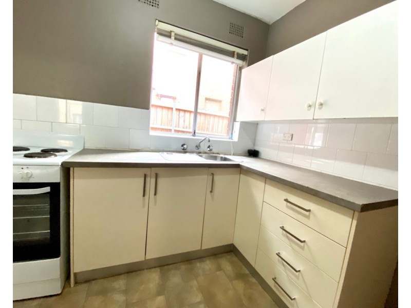 1/12 Broadway, Punchbowl NSW 2196