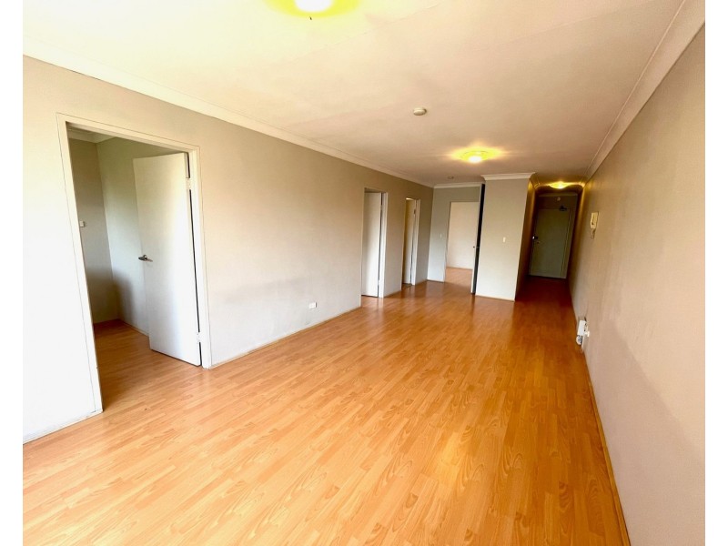 8/77 Memorial Avenue, Liverpool NSW 2170