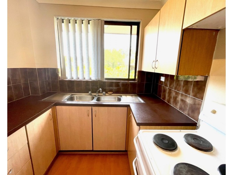 8/77 Memorial Avenue, Liverpool NSW 2170