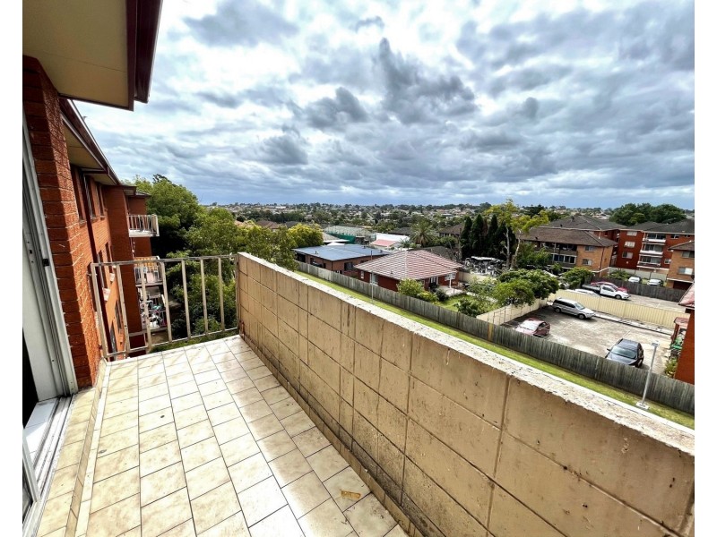 10/42 Fairmount Street, Lakemba NSW 2195