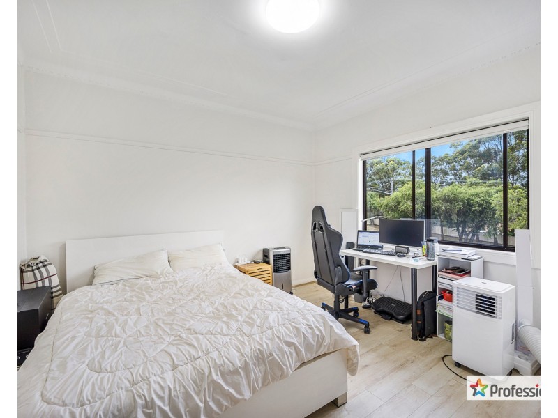 90 Little Road, Yagoona NSW 2199