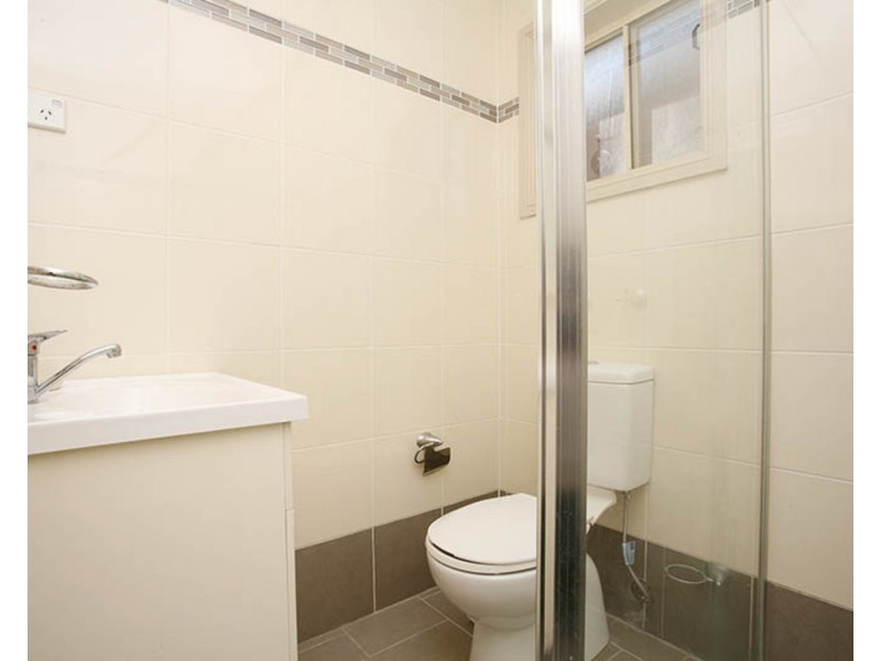 5 Price Lane, Bankstown NSW 2200