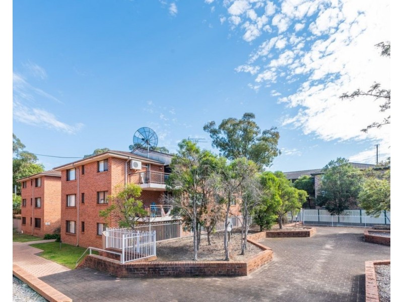 5/125 Meredith Street, Bankstown NSW 2200
