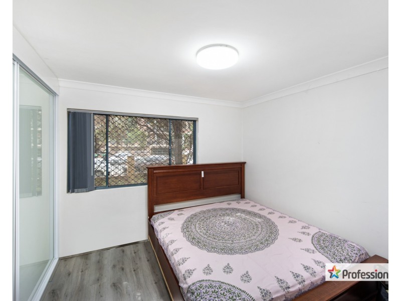 2/4-8 Gordon Street, Bankstown NSW 2200