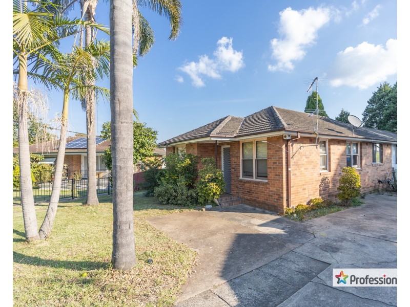 5 Idaho Place, Riverwood NSW 2210