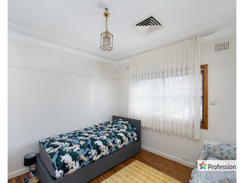 24 Baker Street, Merrylands NSW 2160