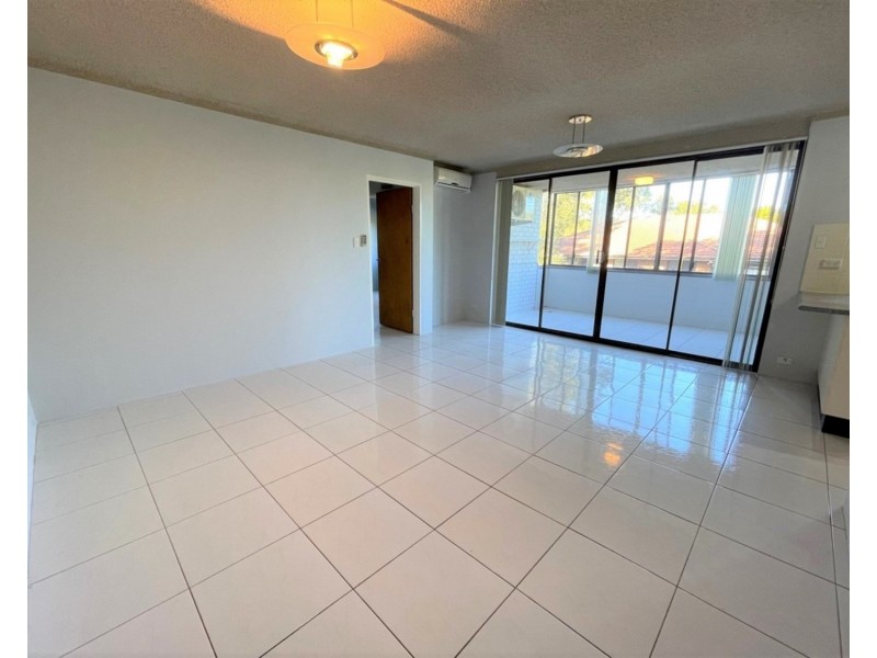 8/85 Cairds Avenue, Bankstown NSW 2200