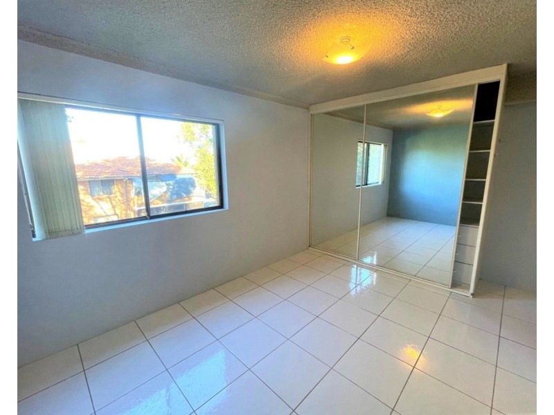 8/85 Cairds Avenue, Bankstown NSW 2200