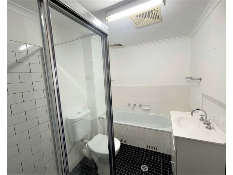 8/85 Cairds Avenue, Bankstown NSW 2200