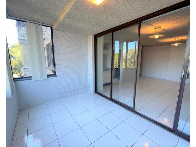 8/85 Cairds Avenue, Bankstown NSW 2200