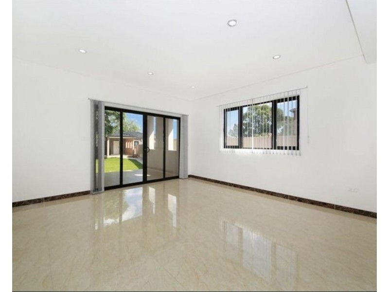 2 Chiltern Road, Guildford NSW 2161