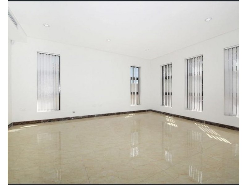 2 Chiltern Road, Guildford NSW 2161