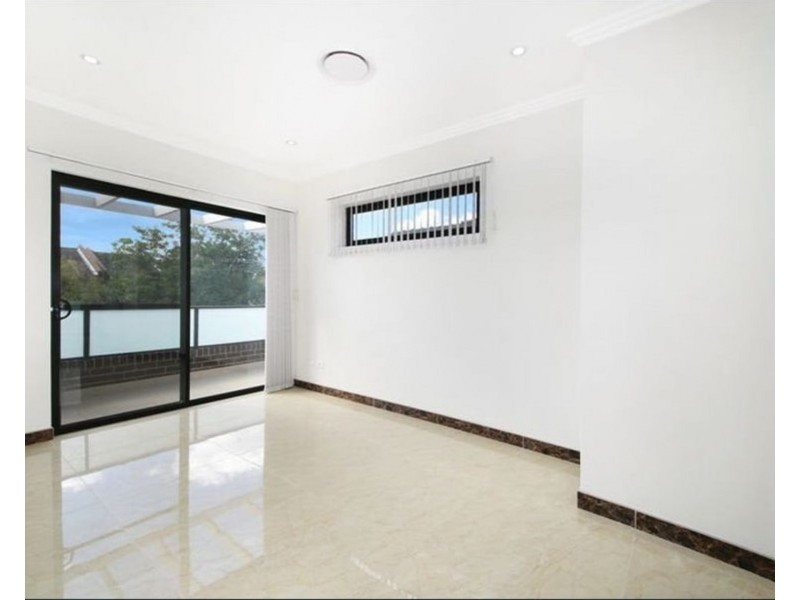 2 Chiltern Road, Guildford NSW 2161