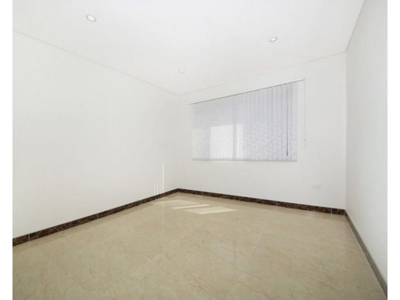 2 Chiltern Road, Guildford NSW 2161