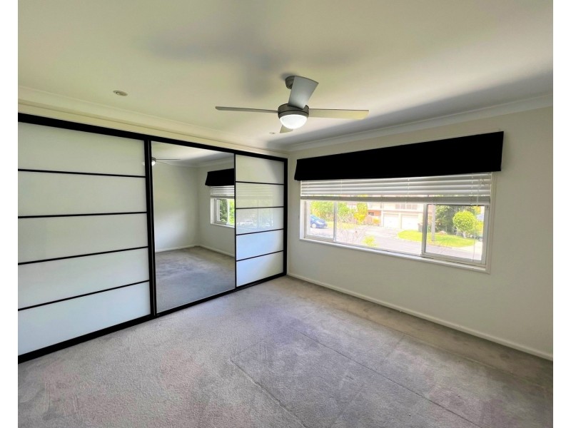 11 Harden Crescent, Georges Hall NSW 2198