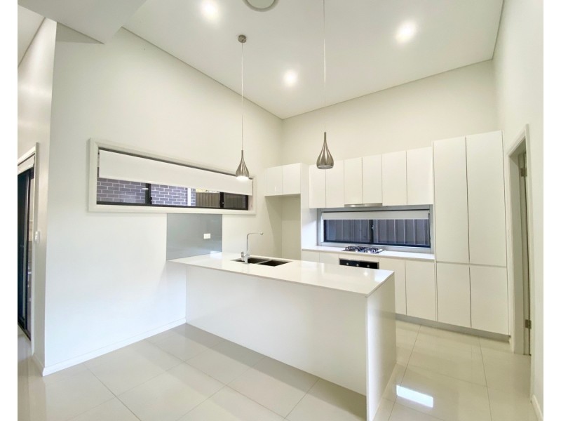 29 Sevenoaks Crescent, Bass Hill NSW 2197