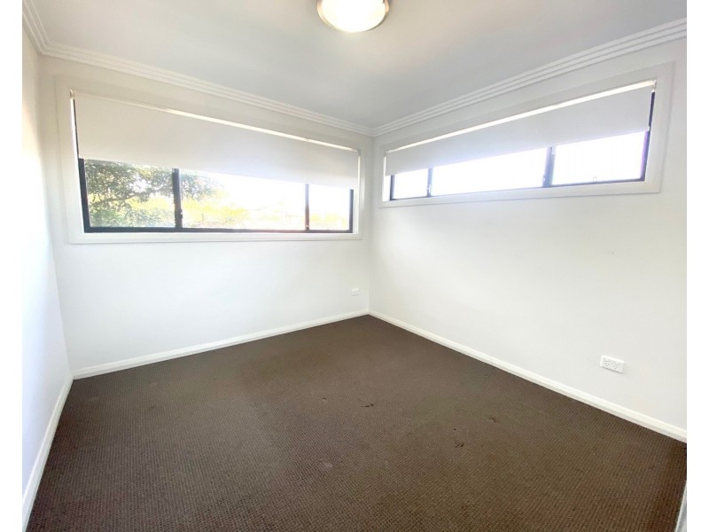 29 Sevenoaks Crescent, Bass Hill NSW 2197