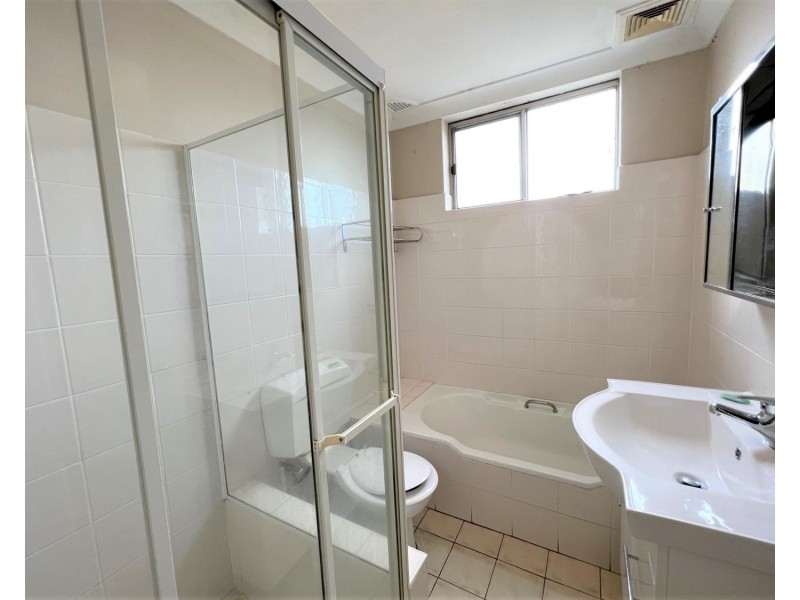 1/54 Arthur Street, Punchbowl NSW 2196