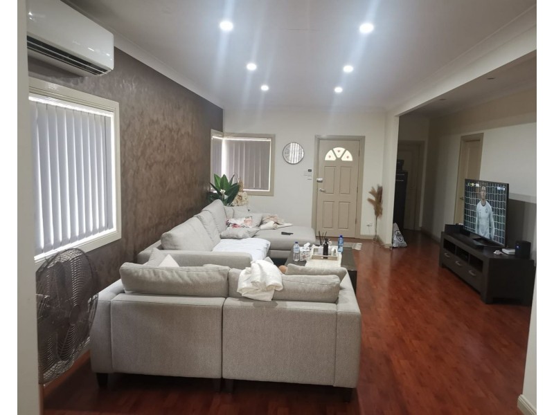 10 Ada Street, Kingsgrove NSW 2208